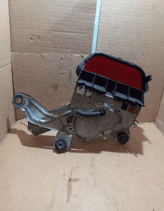 SILNICZEK WYCIERACZKI KLAPY TYŁ MERCEDES ML W163 2