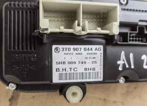 PANEL NAWIEWU KLIMATYZACJI 3T0907044AG SKODA SUPERB II 4