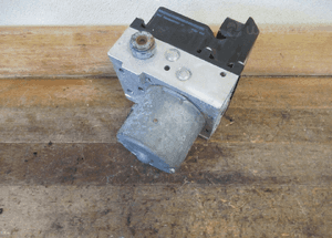 POMPA HAMULCOWA ABS FORD MONDEO MK3 4S71-2C405-AA 4