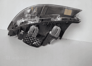 BMW 5 F10 11 LCI Lampa przednia xenon Prawa 12628 5