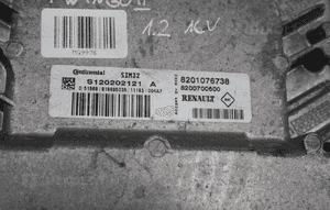 Komputer sterownik silnika ECU 1.2 16V Renault Twingo II  8201076738 2
