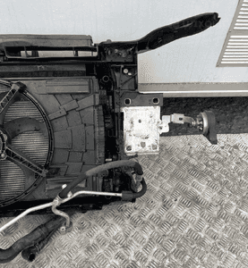Pas belka chlodnice komplet audi A3 8V 2.0 tdi 7