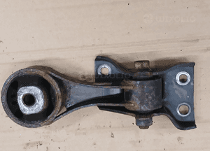 Toyota Yaris II 2 P9 1.0 poduszka łapa skrzyni biegów
