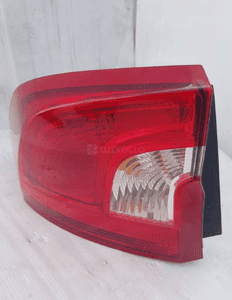Volvo S60 ii lampa prawa tył tylna 31395930 1