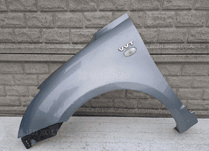 Suzuki swift Mk6 05-1- błotnik przedni lewy 1