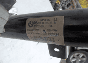 Zwrotnica piasta lewa przód wahacz amortyzator bmw 5 F10 F11 kpl 4