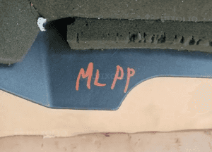 Osłona progu prawa Mercedes ML W163 A1636801890 7