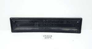 Podstawka ramka tablicy przód tesla model s 16-21 1060108-00-B 4
