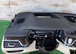 Deska konsola poduszka bmw 7 G11 G12 3
