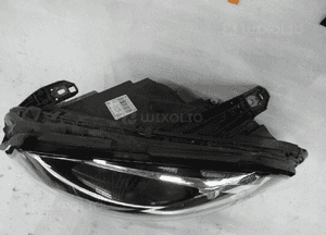 Mercedes 246 lift lampa przednia lewa 3