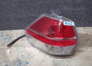 LAMPA TYŁ LEWA NISSAN X TRAIL T32 1