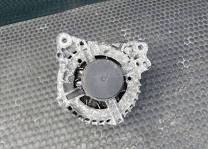 Alternator 028903029Q 0124525010 Diesel 140A BOSCH 1.9 TDI Audi A4 B6 B7 VW Skoda Seat 9