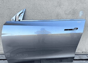 Drzwi przod przednie lewe tesla model y 2020- bardzo ladne oryginalne 1