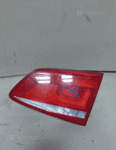 Lampa klapy lewa vw passat B7 kombi 3AF945093K 1