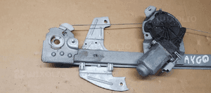Mechanizm podnośnik szyby prawy przód Toyota Aygo 2
