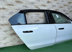 Drzwi bmw 7 G70 A300 2