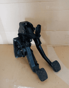 Pedały pedał hamulca sprzęgła Mercedes A-Klasa W169 A1692900701 1