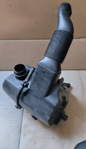 Obudowa filtra powietrza vw audi seat skoda 1.2 tsi 6R0129607C 4