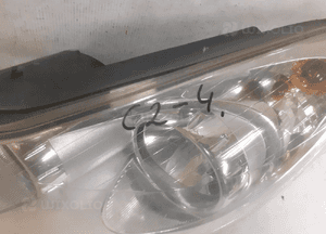 Przod przednia lampa lewa opel corsa d 2