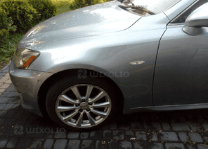 Lexus IS250 IS220 blotnik przod prawy 8R6 4