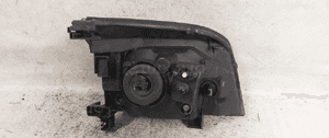 Przod przednia lampa lewa nissan x-trail 2