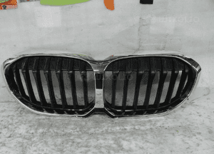 Bmw 1 F40 atrapa grill kratka 7450957 nerki całe 1