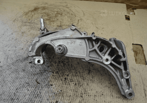 Łapa wspornik filtra paliwa citroen C4 9672309580 2