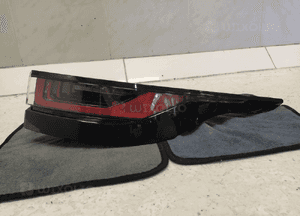 Range rover evoque L551 lampa prawa tył tylna oryginał europa 2