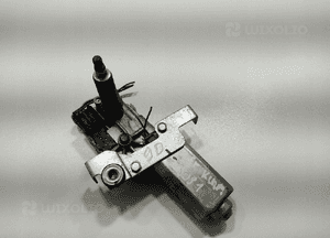 SILNICZEK WYCIERACZKI TYŁ TYLNEJ LAND ROVER DEFENDER HX12-17D413-AA 99-14 2