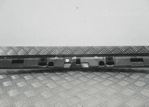 Lotka spoiler klapy tył toyot yaris iv 4 76085-K0010 2020 15