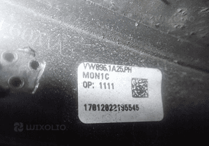 Listwa na błotnik prawy tył vw touareg 3 iii 2018- 4
