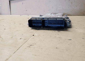 Komputer sterownik silnika Audi A3 8P 03C906056AE 0261S02021 2