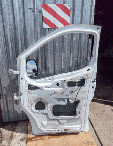Drzwi prawy przód prawe przednie renault trafic ii opel vivaro a primastar 5