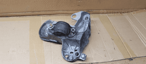 Łapa mocowanie wspornik silnika prawy silnika Skoda Superb I 1.9 TDI 8E0199352F 4