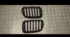 Bmw X3 F25 atrapa grill nerki komplet lewa prawa 7210726 7210725 13