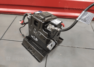 MERCEDES C-KLASA W204 LIFT AKUMULATOR DODATKOWY 12V 12Ah MODUŁ UCHWYT ORYG 5