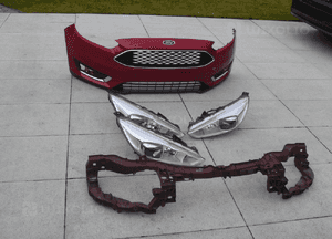 Ford focus MK3 lift pas przedni oryginał ładny różne kolory 1