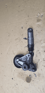 Napinacz paska rolka Audi A6 C6 2.7 TDI 059145201E 1
