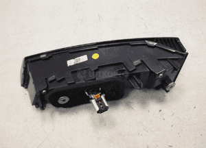 Peugeot 308 iii T10 21- lampa lewy tył w klapę lewa tylna oryginał 7