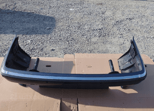 Bmw 7 E38 zderzak tylny tył 2