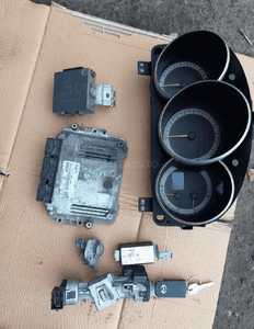 Mazda 3 BK 03-09 1.6 citd Komputer Sterownik 3CJA  stacyjka wiązka 6