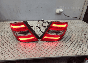 Mercedes c klasa lift W204 kombi lampa lewa tyl tylnia europa 2048204664 1