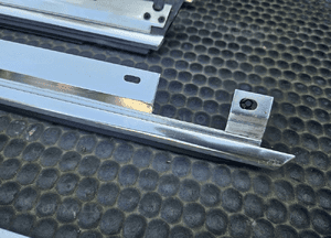 Listwa Listwy Zgarniajace Drzwi Chrom Chromowe AUDI A4 B5 Sedan Kombi Komplet 17