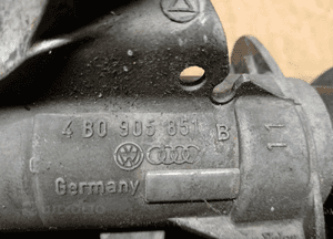 Stacyjka kluczyk kluczyki VW New Beetle 4B0905851B 8