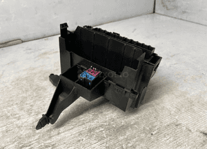 7L0937535A SKRZYNKA PRZEKAŹNIKÓW CAYENNE 7L 02- 4