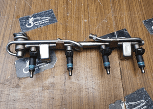 Listwa Paliwowa Zasilajaca Wtryskowa Wtryski Audi A4 B6 B7 2.0 B ALT 9