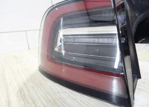 Tesla model  3 LAMPA LEWA tył TYLNA 1077397 6