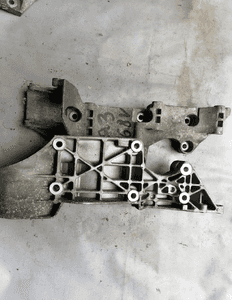 Łapa alternatora Vw Audi Seat 06A903143 2