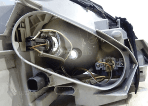 Mercedes W220 lampa prawa przód xenon a2208201061 11