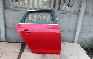 Drzwi tylne prawe audi A4 B9 avant LY3U 2017 1
